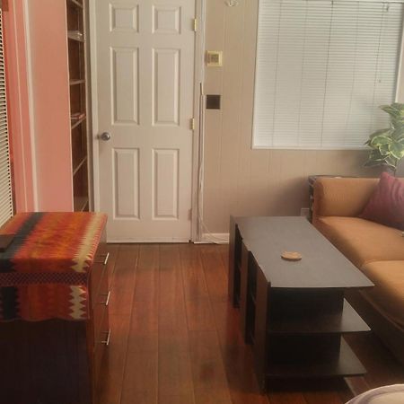 Woodland Hills Best Priced Room Los Angeles Exterior foto